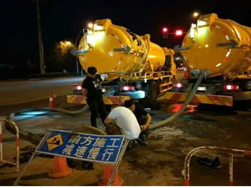 无锡万顺通管道疏通专业管道疏通清洗化粪池清理