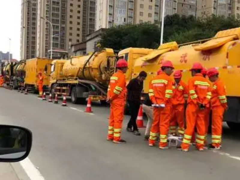 无锡钱桥浴缸马桶浴缸疏通安装 龙头角阀维修更换